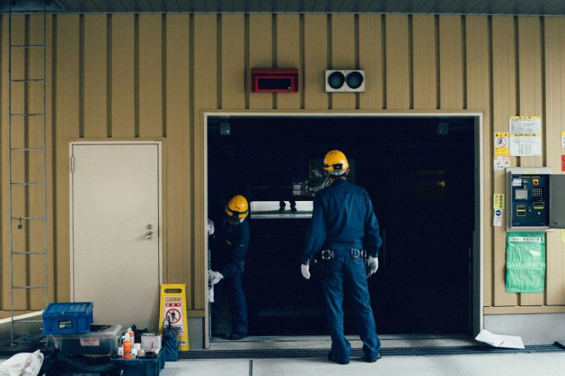 Skoro dvě třetiny firem chtějí do konce roku nabírat, výplaty zvýší jen osmina Skoro dvě třetiny firem chtějí do konce roku nabírat, výplaty zvýší jen osmina